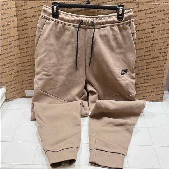 Nike Tech Fleece Beige Sweat Pants Used - Picture 1 of 2